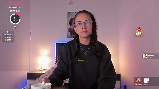  alana grey  online show from 02/02/26, 12:48