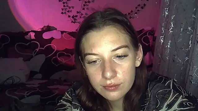 Lily Ember online show from 11/13/25, 07:24