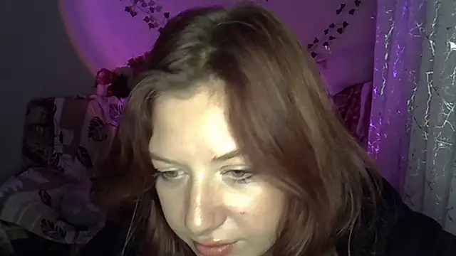 Lily Ember online show from 11/28/25, 06:21