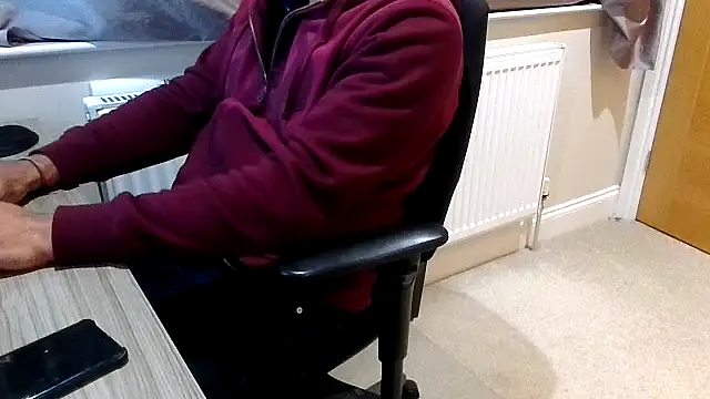 Snapshot of rogamuffin chatting on 02/28/26, 02:01 rogamuffin online show from 02/28/26, 02:01