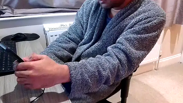 Snapshot of rogamuffin chatting on 03/21/26, 11:30 rogamuffin online show from 03/21/26, 11:30