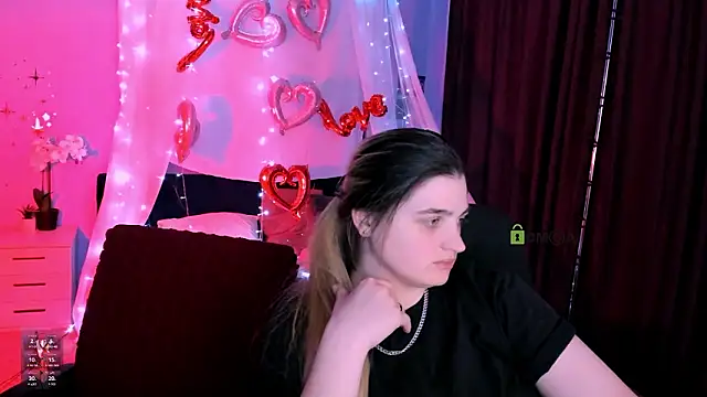 Snapshot of inga_gree chatting on 03/08/26, 02:04 inga gree online show from 03/08/26, 02:04