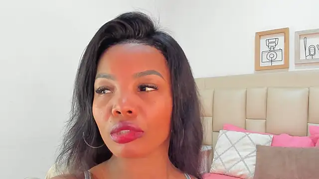 dakhota    online show from 12/23/25, 11:08