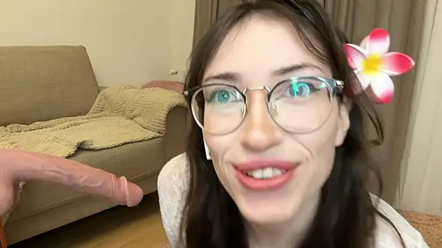 Kelly Berry   online show from 12/14/25, 05:18