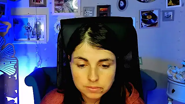 MartaEdams online show from 02/25/26, 06:45