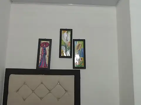 Snapshot of ble_wilos chatting on 11/07/25, 12:43 ble wilos online show from 11/07/25, 12:43