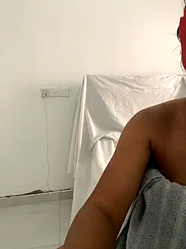 Snapshot of venom-172 chatting on 10/16/25, 11:22 venom-172 online show from 10/16/25, 11:22