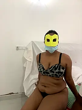 Snapshot of venom-172 chatting on 11/20/25, 05:18 venom-172 online show from 11/20/25, 05:18