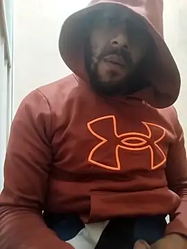 Snapshot of wolfsexmxn chatting on 11/16/25, 09:15 wolfsexmxn online show from 11/16/25, 09:15