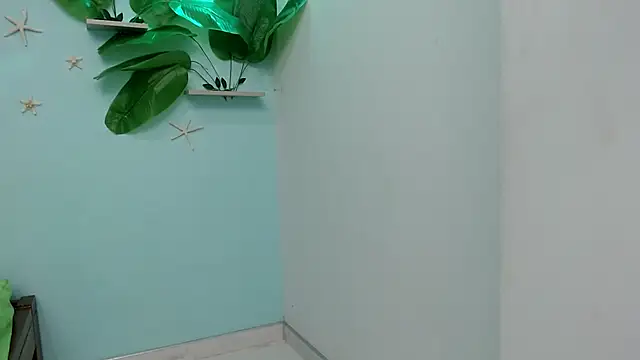 Snapshot of eladyrous98 chatting on 10/30/25, 02:40 eladyrous98 online show from 10/30/25, 02:40