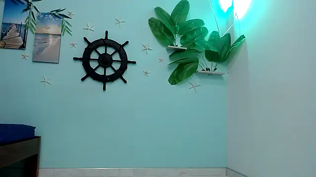 Snapshot of eladyrous98 chatting on 11/27/25, 01:57 eladyrous98 online show from 11/27/25, 01:57