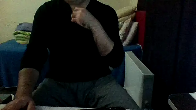 st206boy online show from 11/30/25, 12:25