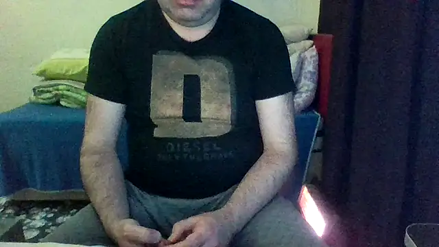 Snapshot of st206boy chatting on 04/22/26, 10:44 st206boy online show from 04/22/26, 10:44