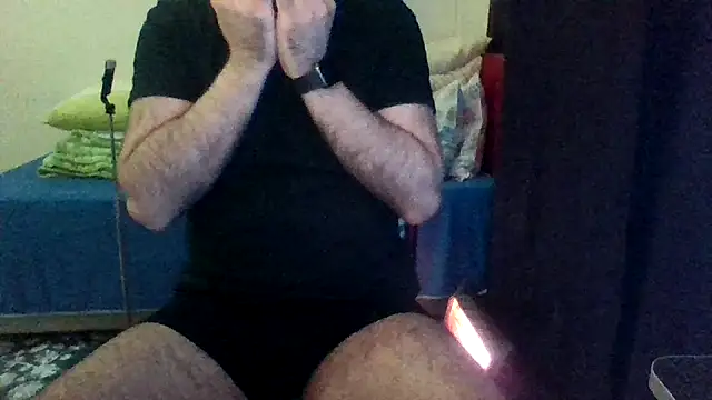 Snapshot of st206boy chatting on 04/30/26, 10:36 st206boy online show from 04/30/26, 10:36