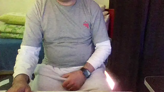 Snapshot of st206boy chatting on 05/03/26, 09:43 st206boy online show from 05/03/26, 09:43