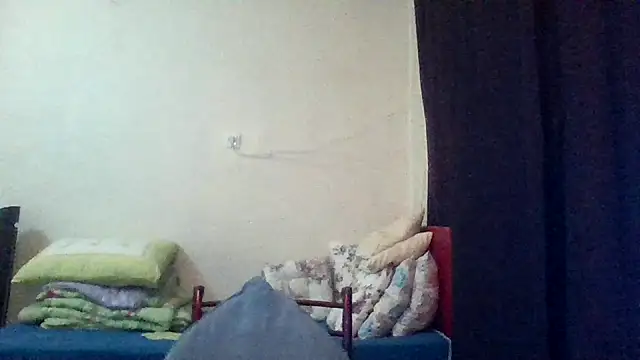 Snapshot of st206boy chatting on 05/17/26, 01:03 st206boy online show from 05/17/26, 01:03