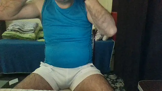 Snapshot of st206boy chatting on 05/24/26, 10:48 st206boy online show from 05/24/26, 10:48