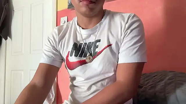 kSwisssxxx online show from 10/30/25, 10:43