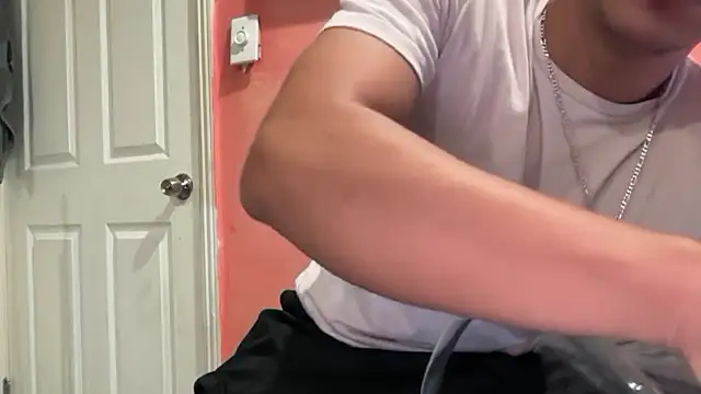 kSwisssxxx online show from 11/03/25, 03:30