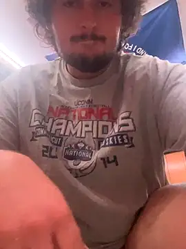 Snapshot of ThomasL4187 chatting on 11/03/25, 09:16 ThomasL4187 online show from 11/03/25, 09:16