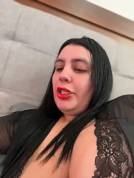 Snapshot of victoria_amatista_ chatting on 06/25/26, 08:35 victoria amatista online show from 06/25/26, 08:35