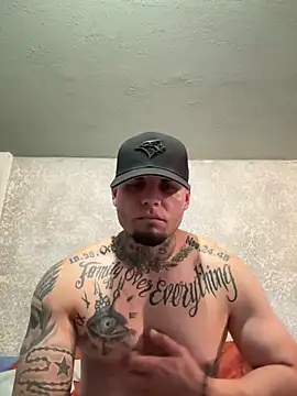 Snapshot of crazybarber69 chatting on 09/21/25, 12:01 crazybarber69 online show from 09/21/25, 12:01