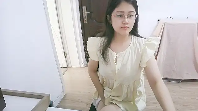 Snapshot of 98bunny chatting on 07/02/26, 02:33 98bunny online show from 07/02/26, 02:33
