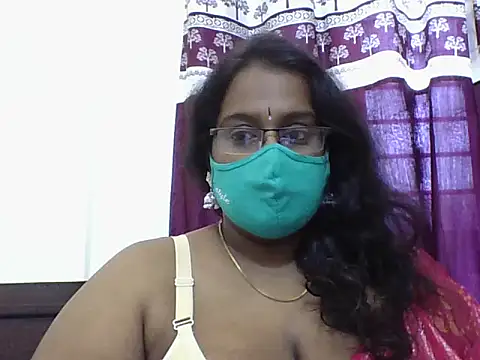 Reena-gowda online show from 09/14/25, 02:33