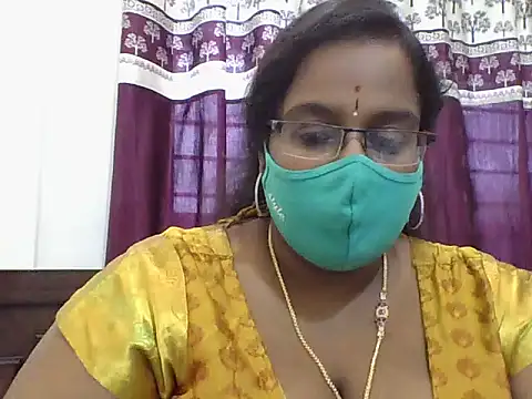 Reena-gowda online show from 09/19/25, 06:37
