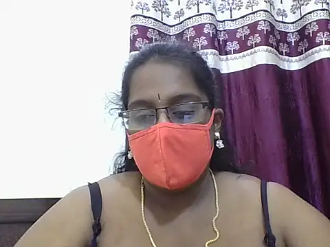 Reena-gowda online show from 09/29/25, 12:27