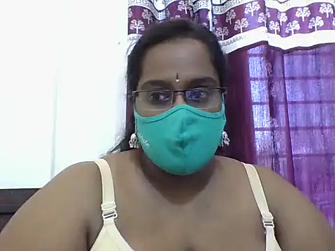 Reena-gowda online show from 10/13/25, 06:46
