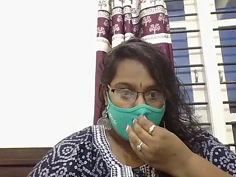 Reena-gowda online show from 10/23/25, 12:48