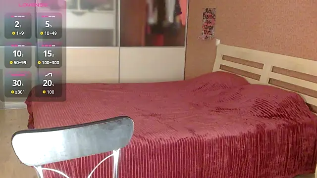 Snapshot of Cassie_Pinkkk chatting on 11/19/25, 08:53 Cassie Pinkkk online show from 11/19/25, 08:53