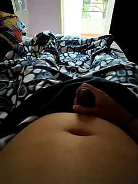 Snapshot of AHDaddy007 chatting on 10/14/25, 01:39 AHDaddy007 online show from 10/14/25, 01:39