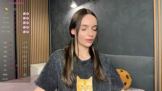 Snapshot of litlle_angelll chatting on 04/19/26, 06:10 litlle angelll online show from 04/19/26, 06:10