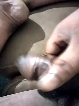 Snapshot of Curvy_Pounder chatting on 10/11/25, 03:21 Curvy Pounder online show from 10/11/25, 03:21