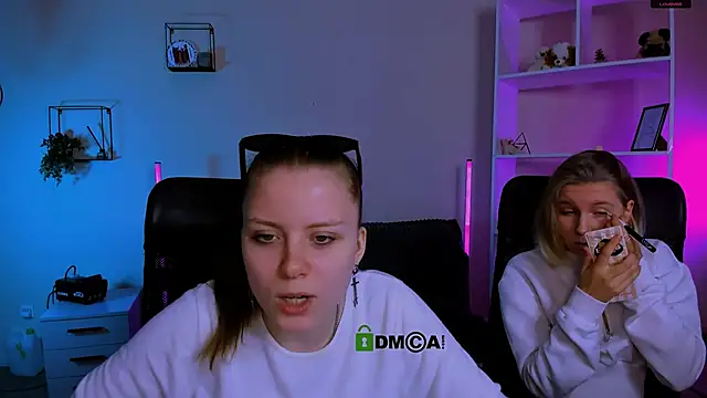 Snapshot of foxy_tease_ chatting on 11/09/25, 09:51 foxy tease online show from 11/09/25, 09:51