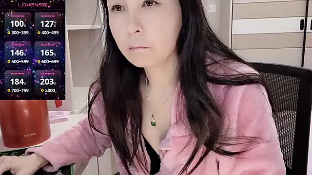 JackieBell online show from 11/02/25, 11:07