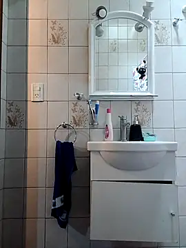 juanpa8453 online show from 10/07/25, 05:10