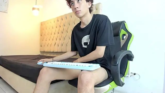 Darkknightx01 online show from 03/29/26, 02:00