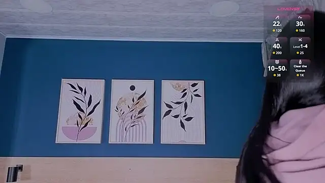 Snapshot of SarahMiler_ chatting on 09/13/25, 11:54 SarahMiler  online show from 09/13/25, 11:54