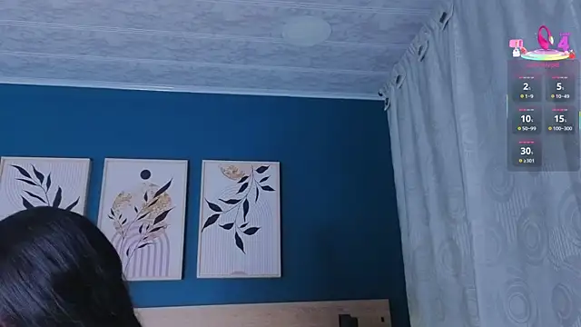 Snapshot of SarahMiler_ chatting on 09/25/25, 11:58 SarahMiler  online show from 09/25/25, 11:58