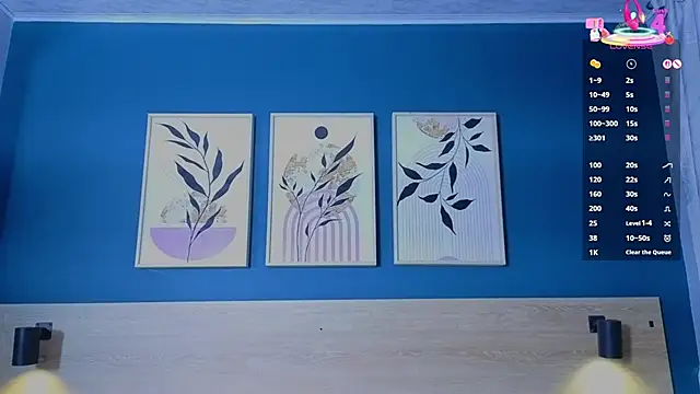 Snapshot of SarahMiler_ chatting on 10/04/25, 11:41 SarahMiler  online show from 10/04/25, 11:41