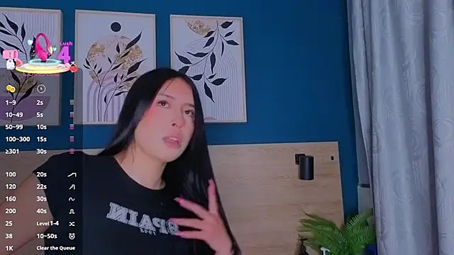 Snapshot of SarahMiler_ chatting on 10/06/25, 11:40 SarahMiler  online show from 10/06/25, 11:40