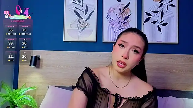 Snapshot of SarahMiler_ chatting on 01/17/26, 06:55 SarahMiler online show from 01/17/26, 06:55