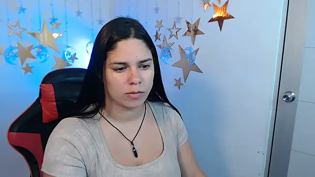 Snapshot of lucia_ht chatting on 10/03/25, 01:46 lucia ht online show from 10/03/25, 01:46