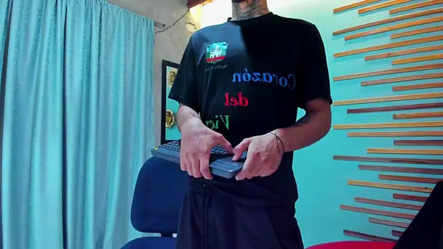 jharol cardonaa online show from 09/29/25, 01:16