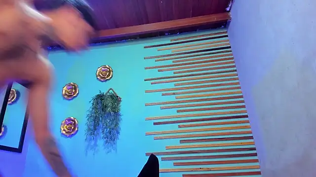 jharol cardonaa online show from 10/06/25, 01:30