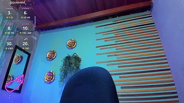 jharol cardonaa online show from 10/10/25, 01:15