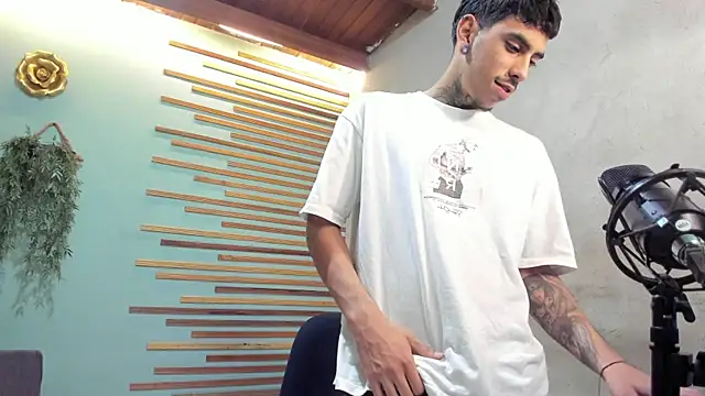 jharol cardonaa online show from 10/26/25, 01:33